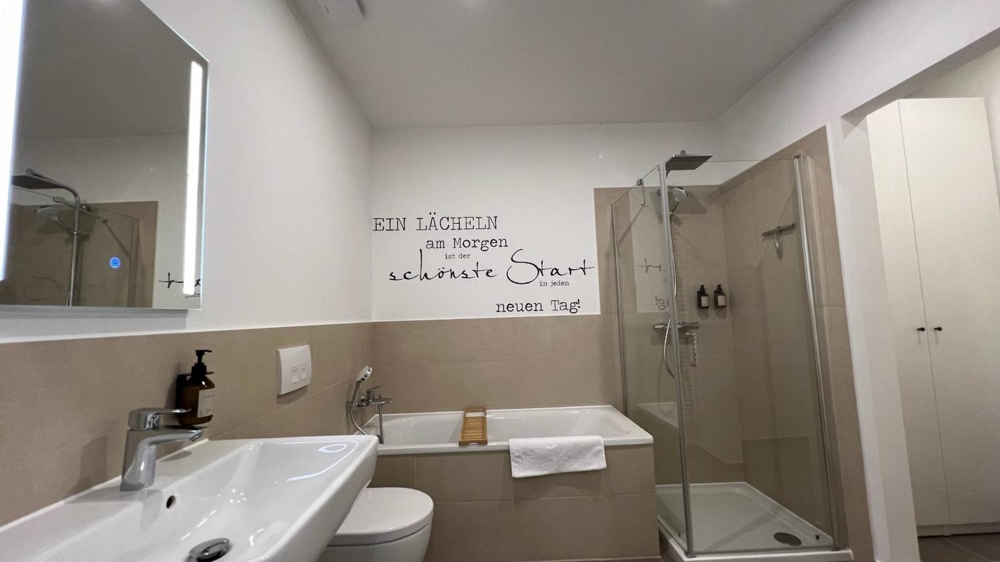 Neu! City-Loft-Apartment Im Goethe Palais I 5P I Lift I Parkplatz I Zentrum I Helios Ауэ Экстерьер фото