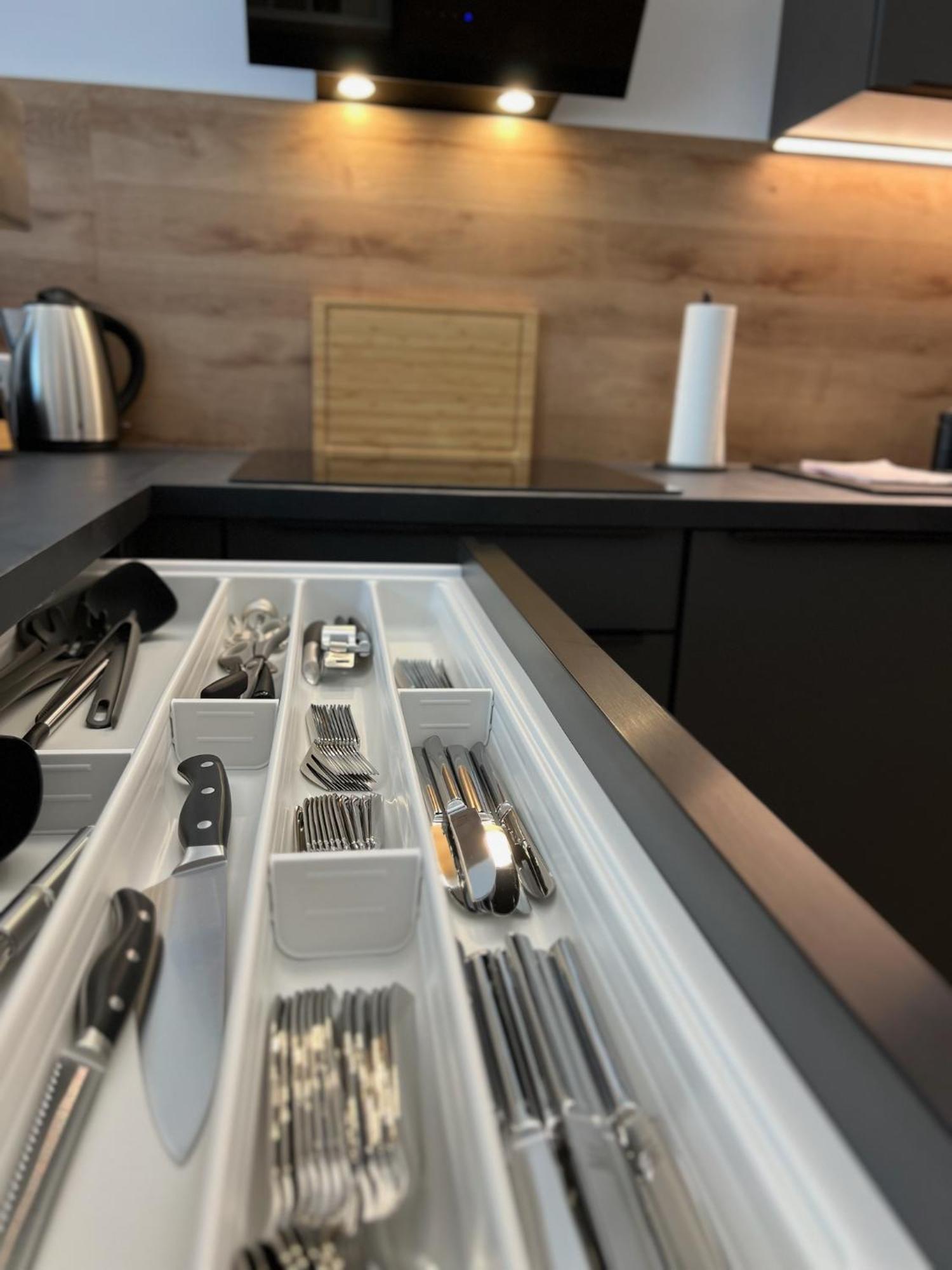 Neu! City-Loft-Apartment Im Goethe Palais I 5P I Lift I Parkplatz I Zentrum I Helios Ауэ Экстерьер фото